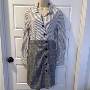 Venus Sheath dress 6 NWOT